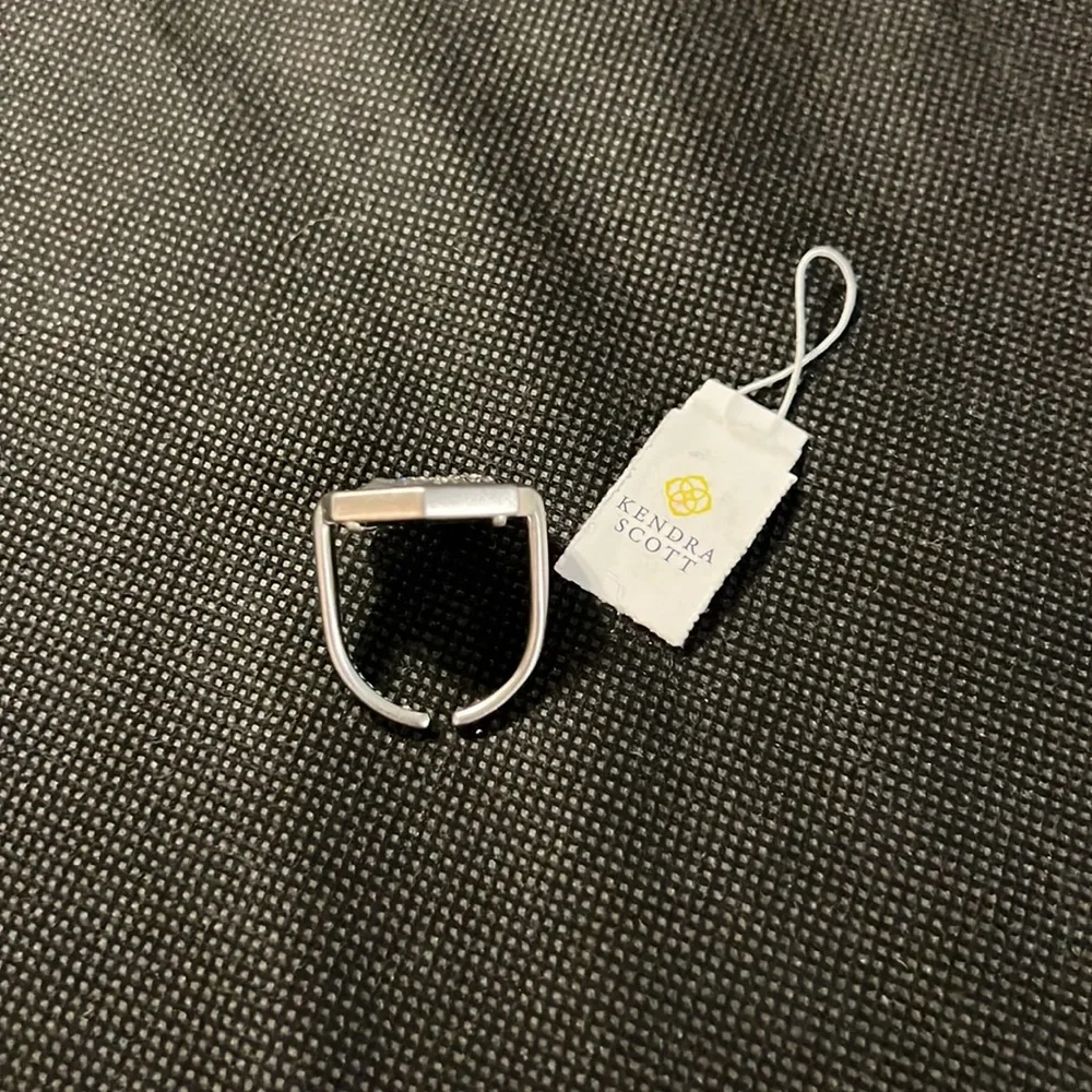 KENDRA SCOTT “DAVIS” COCKTAIL RING - Picture 5 of 7
